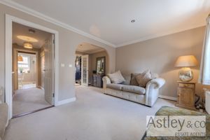 living- click for photo gallery